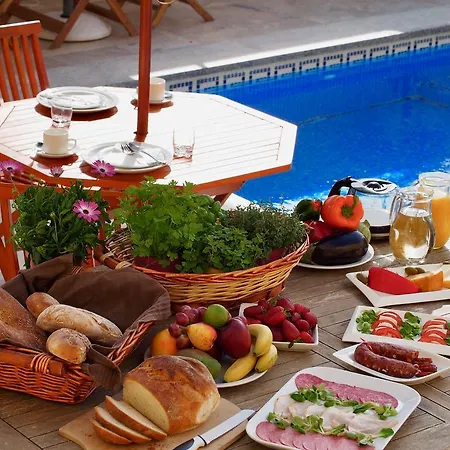 Ta'kalamija فندق مبيت وإفطار