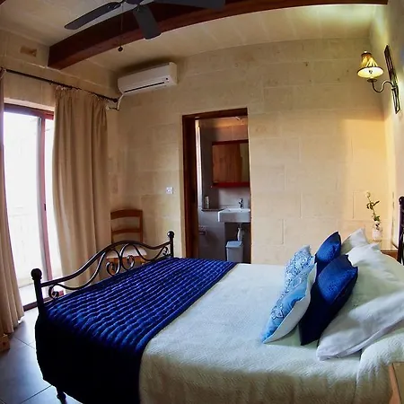 Ta'kalamija فندق مبيت وإفطار Gozo