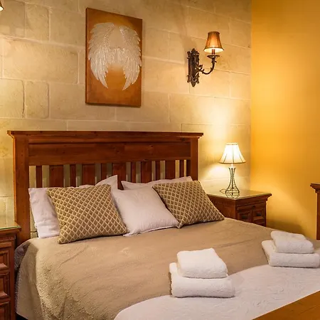 Ta'kalamija Bed & Breakfast 4*