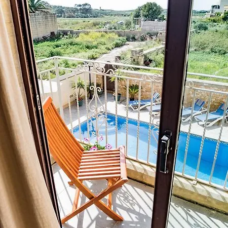 Ta'kalamija Bed & Breakfast 4*