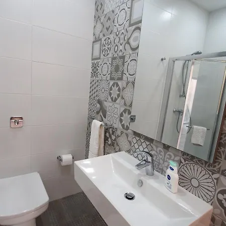 Ta'kalamija 4*